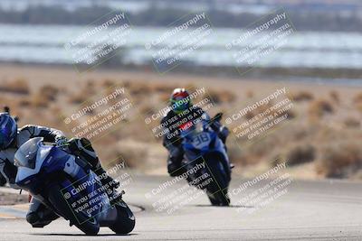 media/Dec-18-2022-SoCal Trackdays (Sun) [[8099a50955]]/Turn 7 Backside (1125am)/